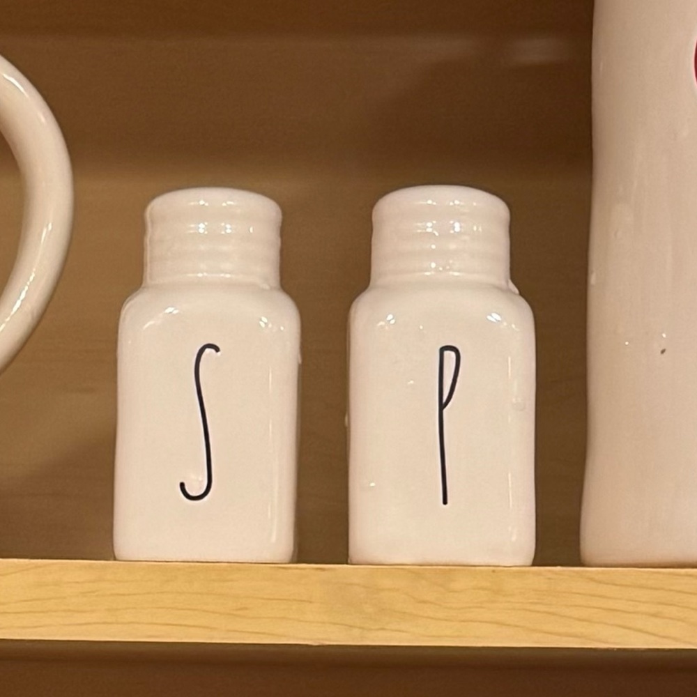Salt and pepper shaker rae Dunn